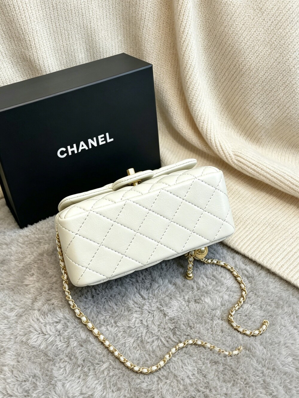 Chanel Mini Flap Bag - Picture 2 of 5